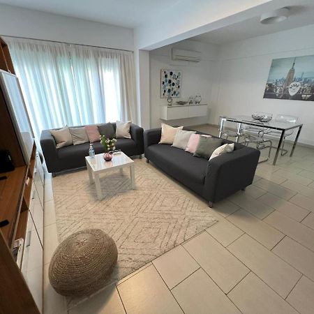 Amazing 2-Bedroom Apartment With Pool!! Лимасол Екстериор снимка