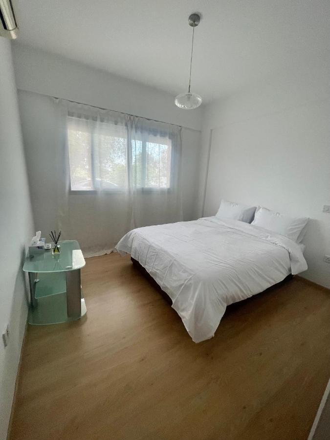 Amazing 2-Bedroom Apartment With Pool!! Лимасол Екстериор снимка